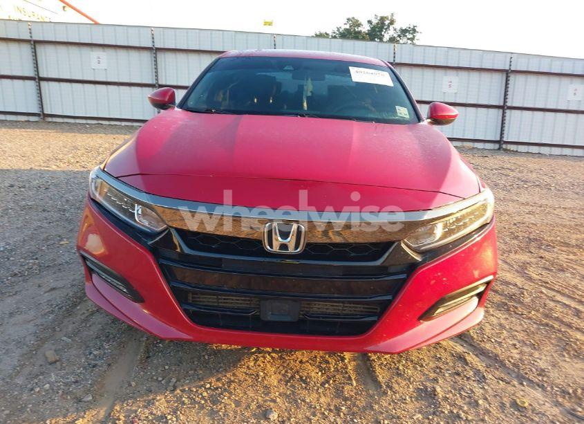 Photo 13 of 2018 Honda Accord SPORT (VIN 1HGCV1F35JA209849)