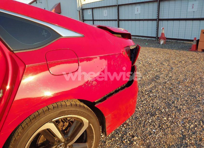 Photo 20 of 2018 Honda Accord SPORT (VIN 1HGCV1F35JA209849)