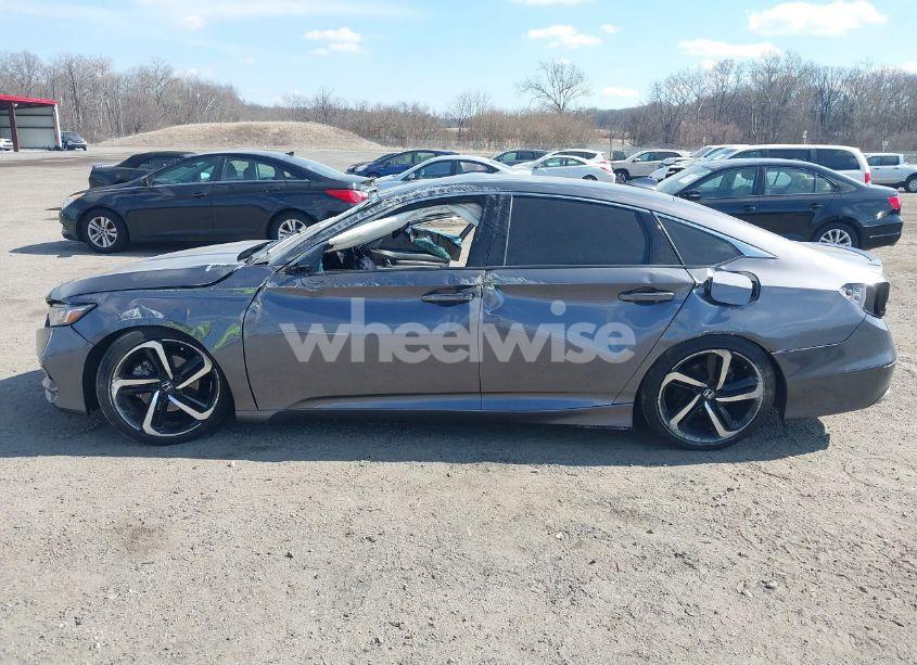 Photo 15 of 2018 Honda Accord SPORT (VIN 1HGCV1F35JA222519)