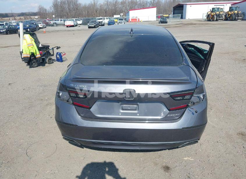 Photo 17 of 2018 Honda Accord SPORT (VIN 1HGCV1F35JA222519)