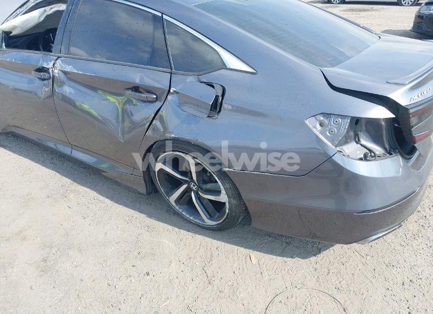 Photo 6 of 2018 Honda Accord SPORT (VIN 1HGCV1F35JA222519)