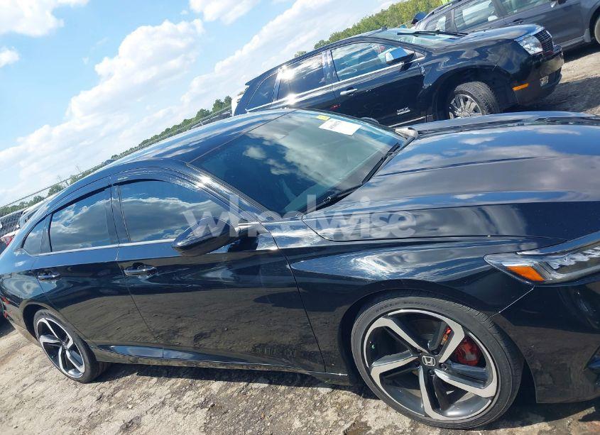 Photo 13 of 2018 Honda Accord SPORT (VIN 1HGCV1F35JA223959)