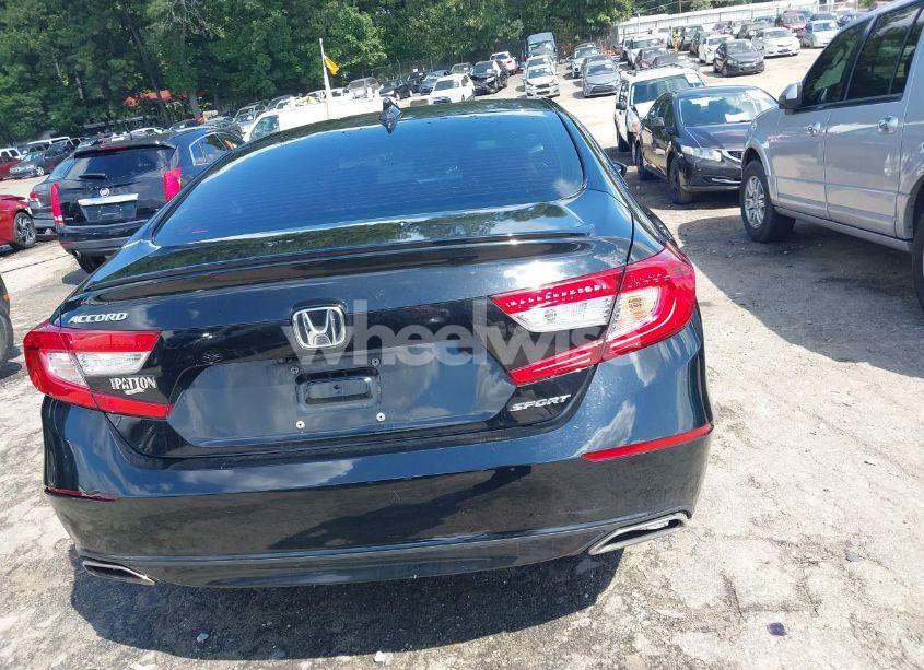 Photo 16 of 2018 Honda Accord SPORT (VIN 1HGCV1F35JA223959)