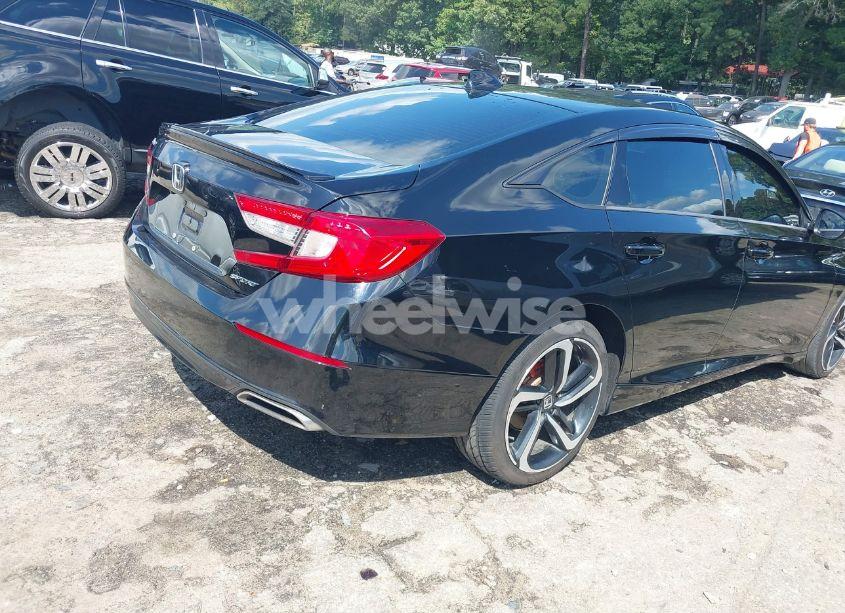 Photo 4 of 2018 Honda Accord SPORT (VIN 1HGCV1F35JA223959)