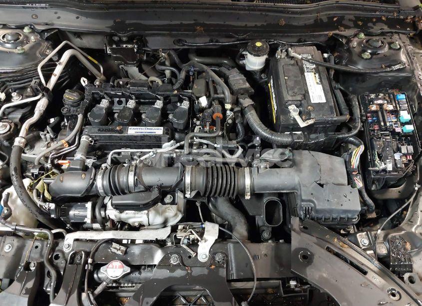 Photo 10 of 2019 Honda Accord SPORT (VIN 1HGCV1F35KA005750)