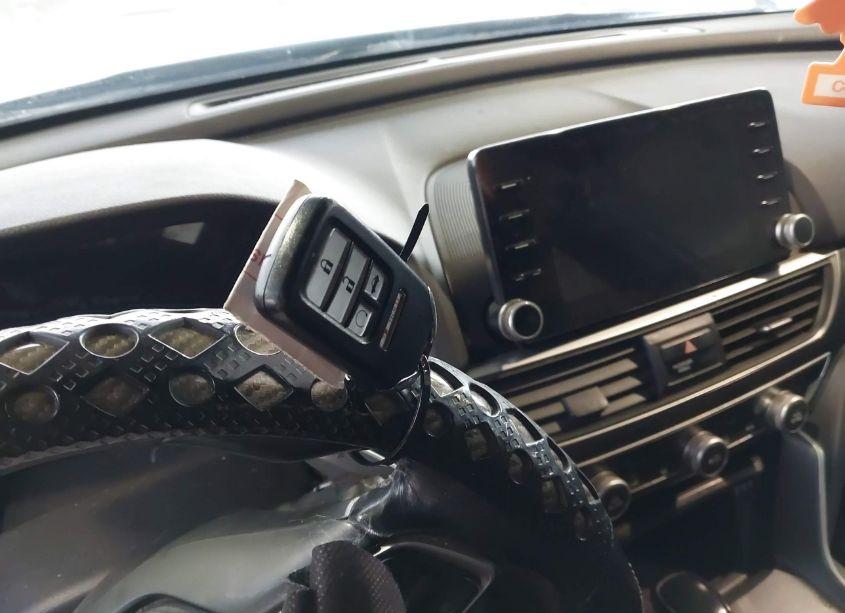 Photo 11 of 2019 Honda Accord SPORT (VIN 1HGCV1F35KA013590)