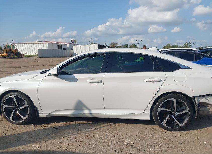 Photo 15 of 2019 Honda Accord SPORT (VIN 1HGCV1F35KA014397)