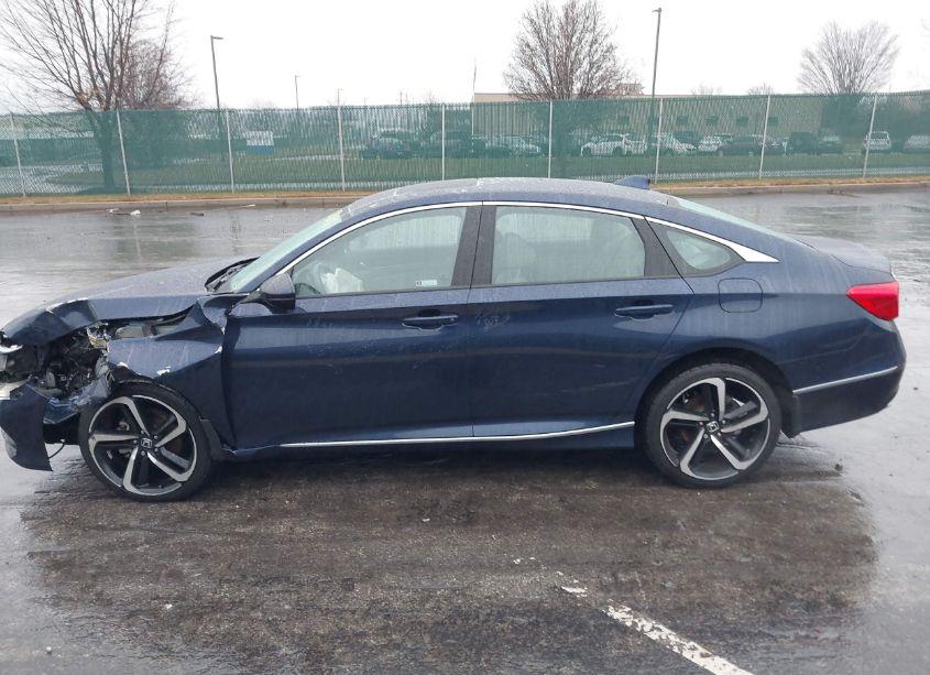 Photo 14 of 2019 Honda Accord SPORT (VIN 1HGCV1F35KA076057)