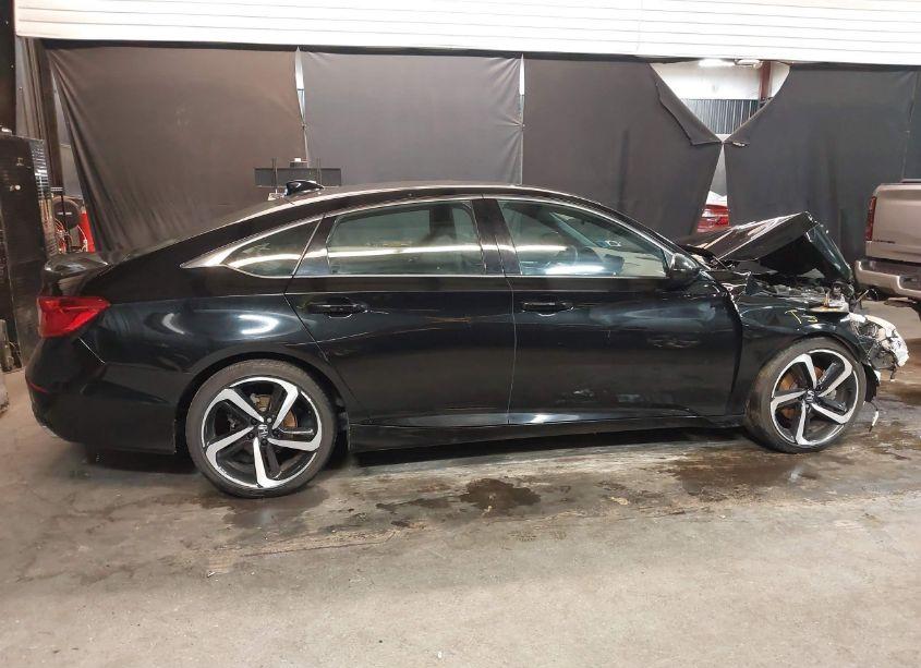 Photo 14 of 2019 Honda Accord SPORT (VIN 1HGCV1F35KA090833)