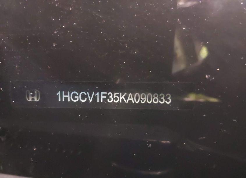 Photo 18 of 2019 Honda Accord SPORT (VIN 1HGCV1F35KA090833)