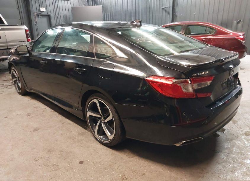 Photo 3 of 2019 Honda Accord SPORT (VIN 1HGCV1F35KA090833)