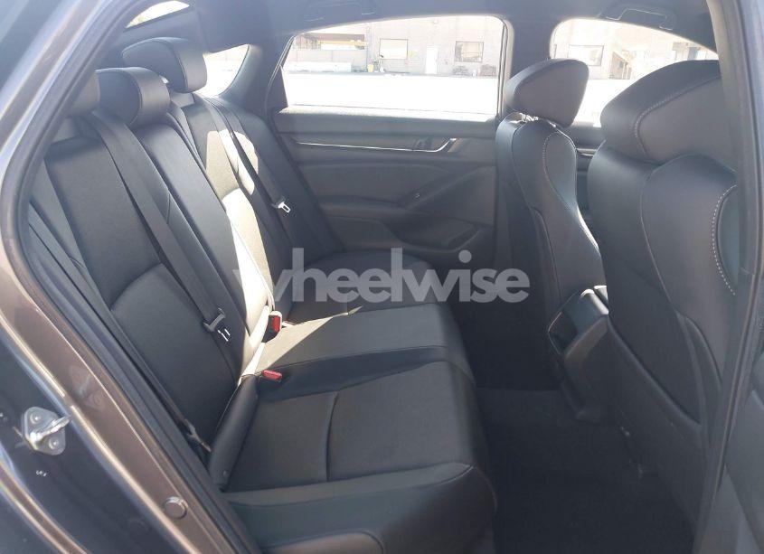 Photo 8 of 2019 Honda Accord SPORT (VIN 1HGCV1F35KA098575)