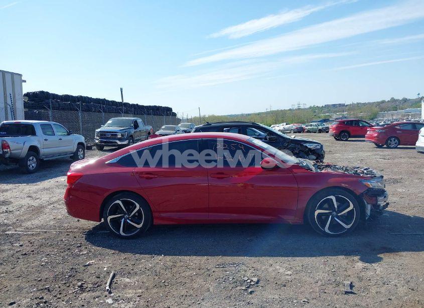 Photo 13 of 2019 Honda Accord SPORT (VIN 1HGCV1F35KA109932)