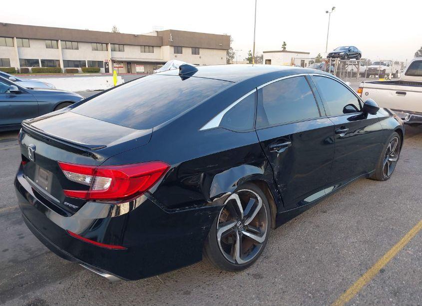Photo 4 of 2019 Honda Accord SPORT (VIN 1HGCV1F35KA148200)
