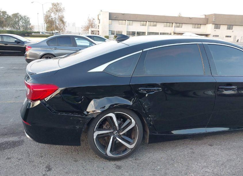 Photo 6 of 2019 Honda Accord SPORT (VIN 1HGCV1F35KA148200)