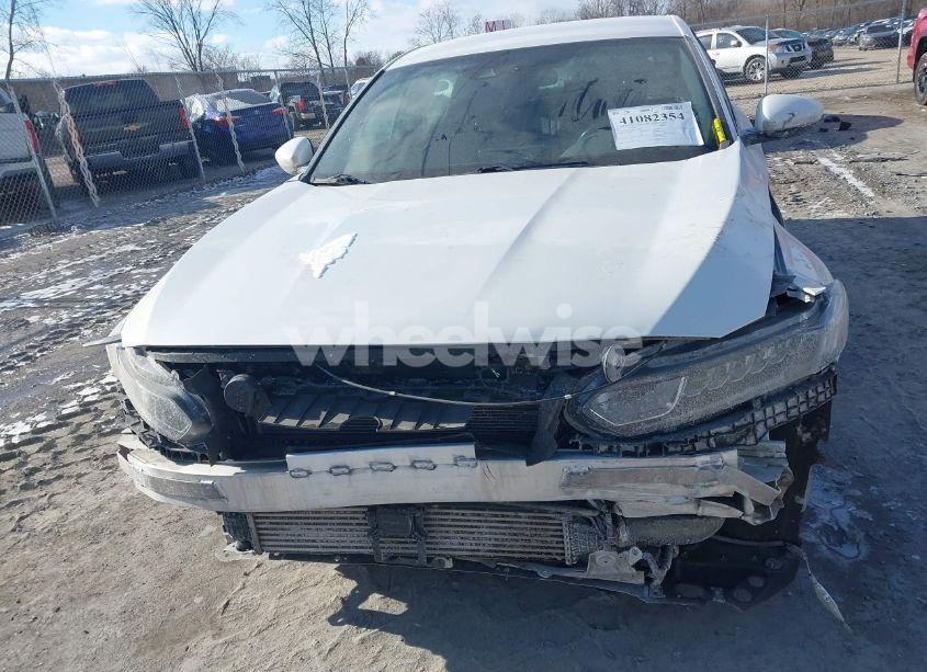 Photo 12 of 2019 Honda Accord SPORT (VIN 1HGCV1F35KA156538)