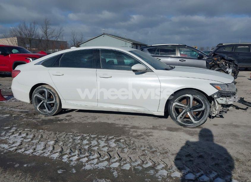 Photo 13 of 2019 Honda Accord SPORT (VIN 1HGCV1F35KA156538)