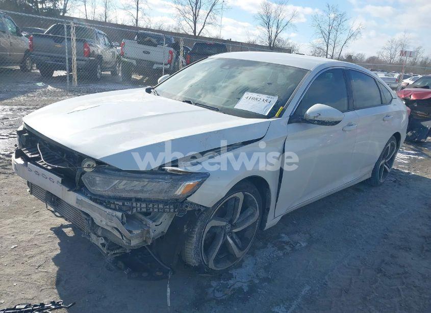 Photo 2 of 2019 Honda Accord SPORT (VIN 1HGCV1F35KA156538)