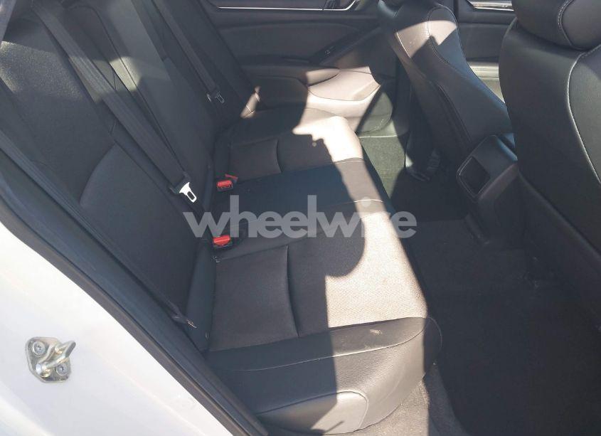 Photo 8 of 2019 Honda Accord SPORT (VIN 1HGCV1F35KA156538)