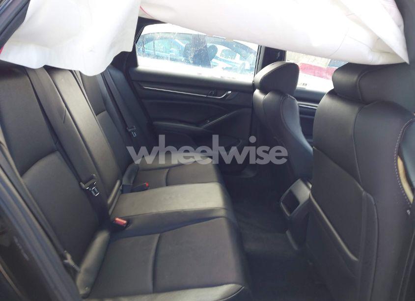 Photo 8 of 2019 Honda Accord SPORT (VIN 1HGCV1F35KA158726)