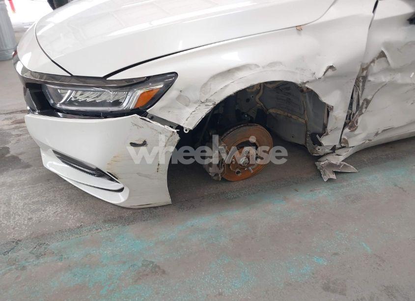 Photo 6 of 2020 Honda Accord SPORT (VIN 1HGCV1F35LA014112)