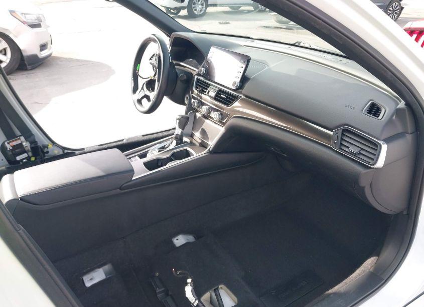 Photo 5 of 2020 Honda Accord SPORT (VIN 1HGCV1F35LA023246)