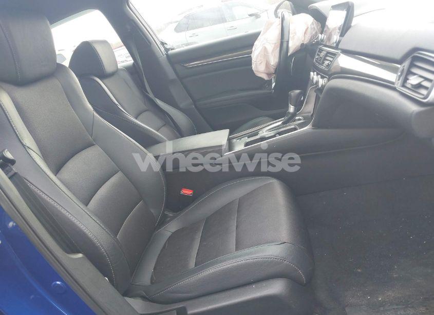 Photo 5 of 2020 Honda Accord SPORT (VIN 1HGCV1F35LA047157)