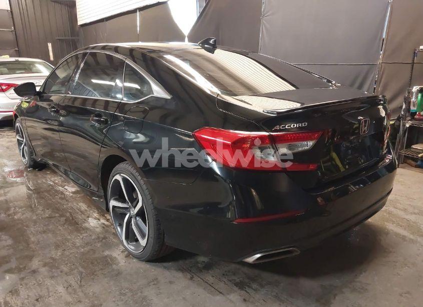 Photo 3 of 2020 Honda Accord SPORT (VIN 1HGCV1F35LA093054)