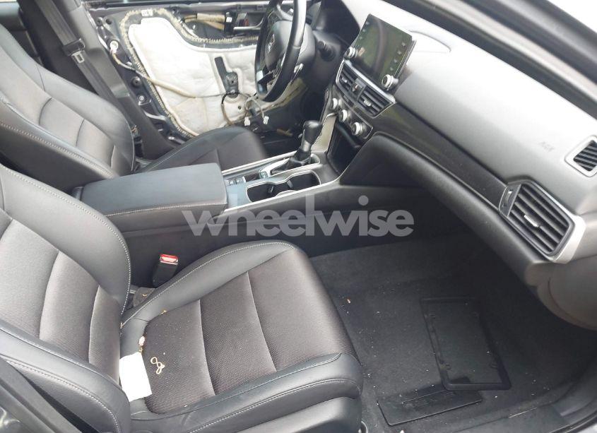 Photo 5 of 2020 Honda Accord SPORT (VIN 1HGCV1F35LA121094)
