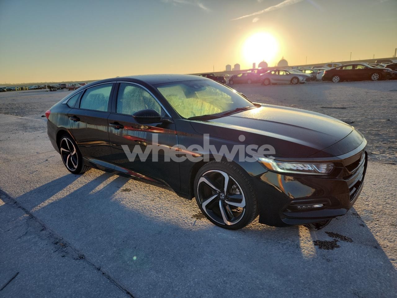 Photo 4 of 2020 HONDA ACCORD SPORT (VIN 1HGCV1F35LA139403)