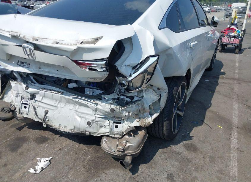 Photo 6 of 2020 Honda Accord SPORT (VIN 1HGCV1F35LA141751)