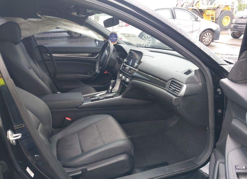 Photo 5 of 2020 Honda Accord SPORT (VIN 1HGCV1F35LA146951)