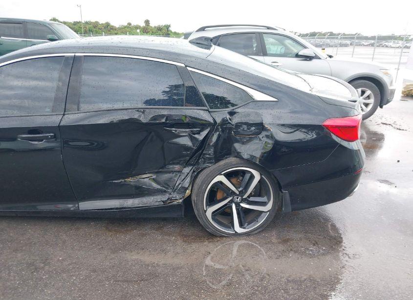 Photo 6 of 2020 Honda Accord SPORT (VIN 1HGCV1F35LA146951)