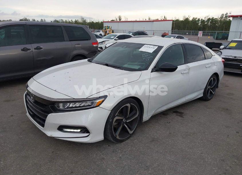 Photo 2 of 2020 Honda Accord SPORT (VIN 1HGCV1F35LA154659)