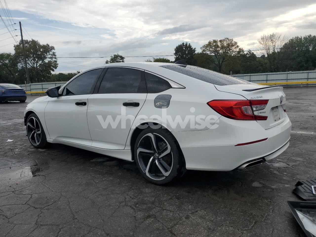 Photo 2 of 2021 HONDA ACCORD SPORT (VIN 1HGCV1F35MA052926)