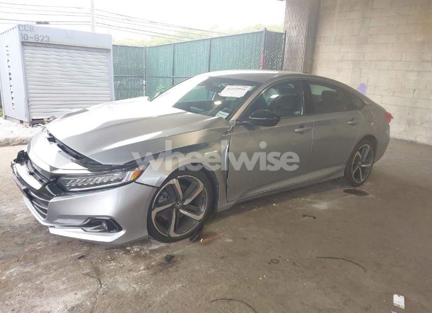 Photo 2 of 2022 Honda Accord SPORT (VIN 1HGCV1F35NA003663)
