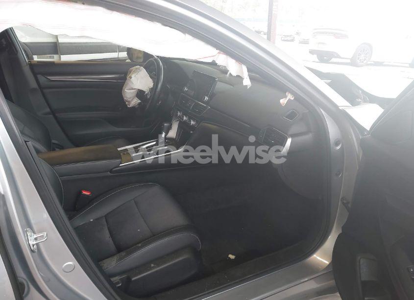 Photo 5 of 2022 Honda Accord SPORT (VIN 1HGCV1F35NA003663)