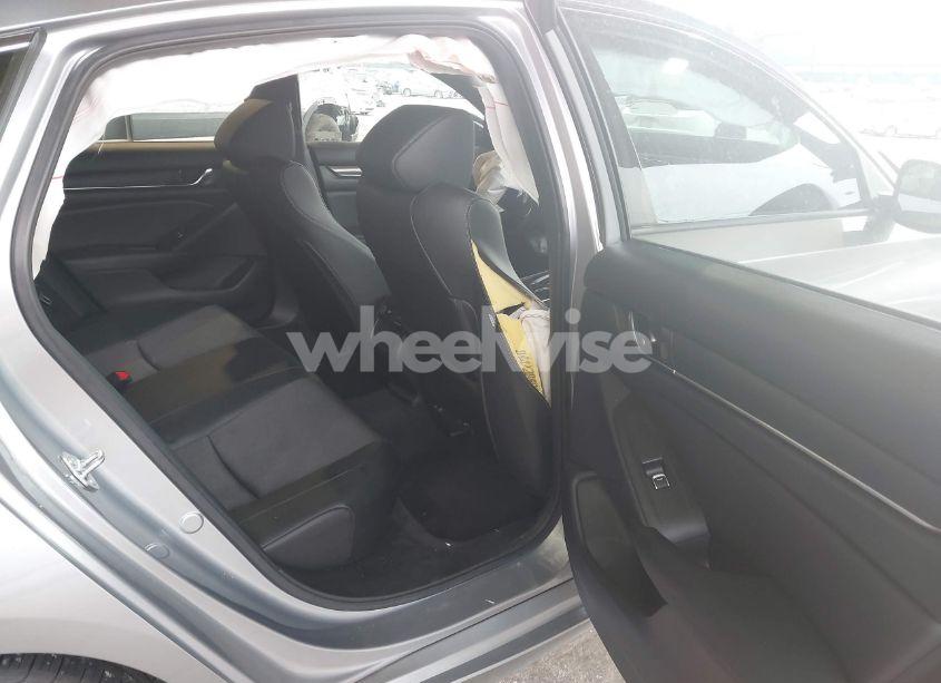 Photo 8 of 2022 Honda Accord SPORT (VIN 1HGCV1F35NA003663)