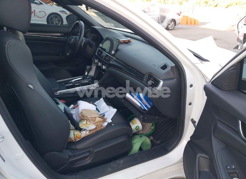 Photo 5 of 2022 Honda Accord SPORT (VIN 1HGCV1F35NA033066)