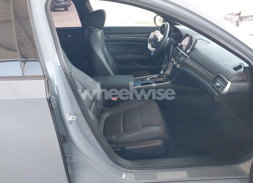 Photo 5 of 2022 Honda Accord SPORT (VIN 1HGCV1F35NA096751)