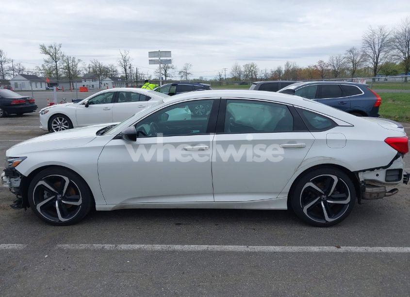Photo 14 of 2022 Honda Accord SPORT (VIN 1HGCV1F35NA111989)