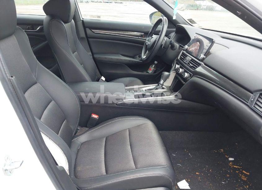 Photo 5 of 2022 Honda Accord SPORT (VIN 1HGCV1F35NA111989)