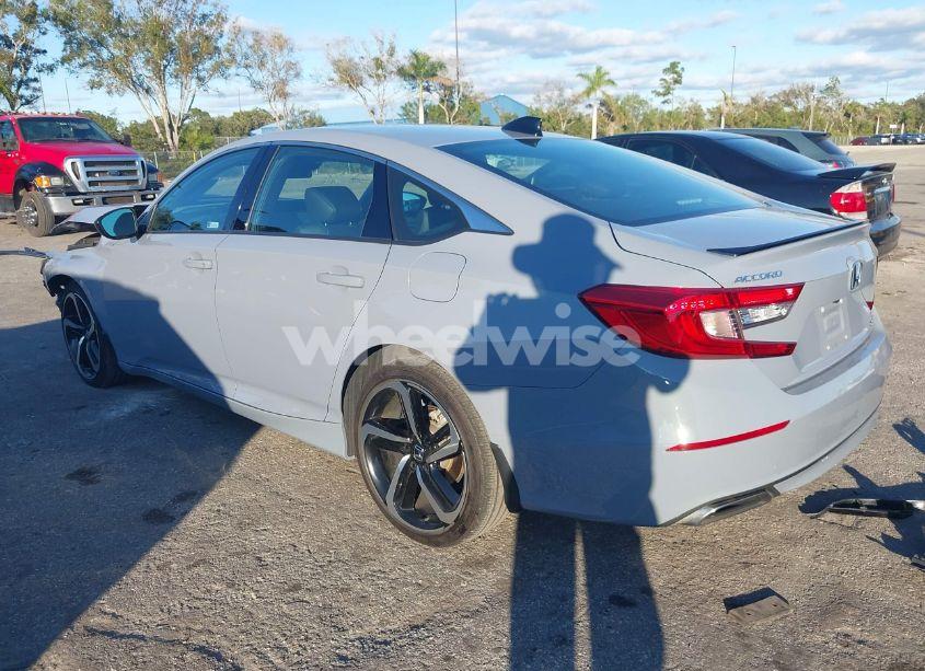 Photo 3 of 2022 Honda Accord SPORT (VIN 1HGCV1F35NA117128)