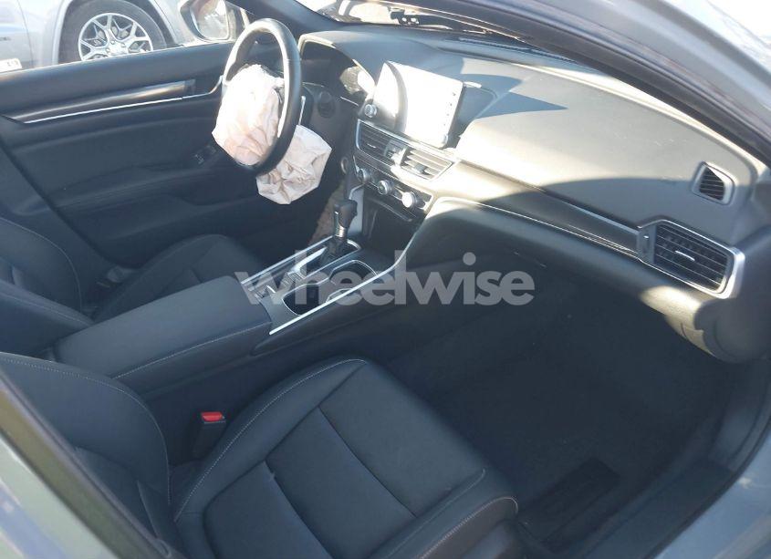 Photo 5 of 2022 Honda Accord SPORT (VIN 1HGCV1F35NA117128)