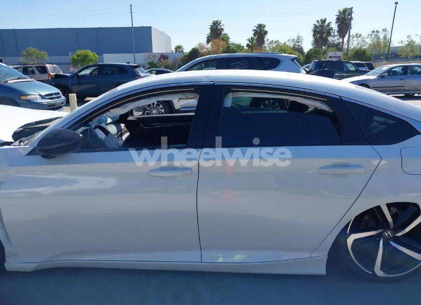 Photo 15 of 2022 Honda Accord SPORT (VIN 1HGCV1F35NA120661)