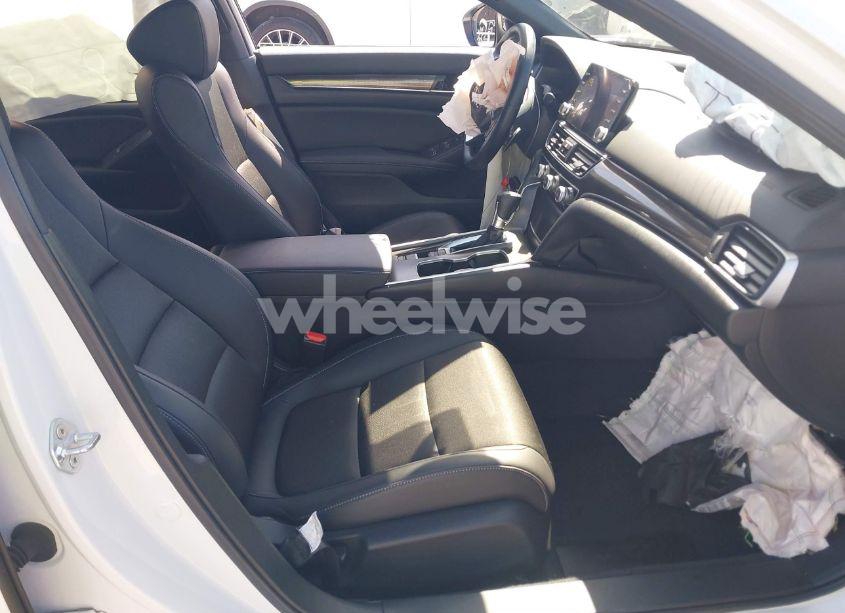 Photo 5 of 2022 Honda Accord SPORT (VIN 1HGCV1F35NA120661)