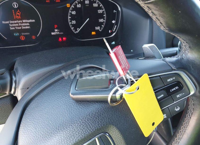 Photo 11 of 2018 Honda Accord SPORT (VIN 1HGCV1F36JA020546)