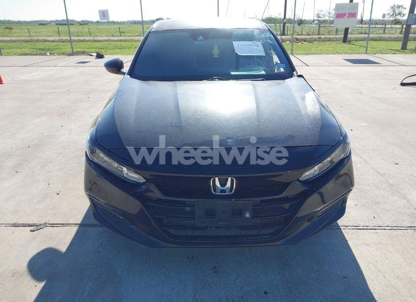 Photo 12 of 2018 Honda Accord SPORT (VIN 1HGCV1F36JA020546)