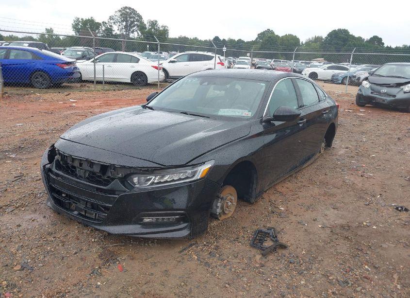 Photo 2 of 2018 Honda Accord SPORT (VIN 1HGCV1F36JA059394)