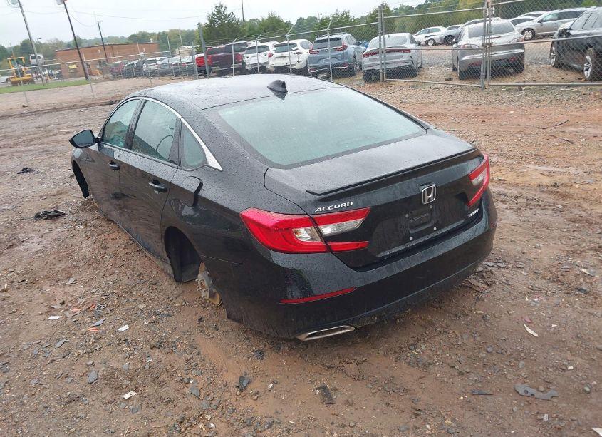 Photo 3 of 2018 Honda Accord SPORT (VIN 1HGCV1F36JA059394)